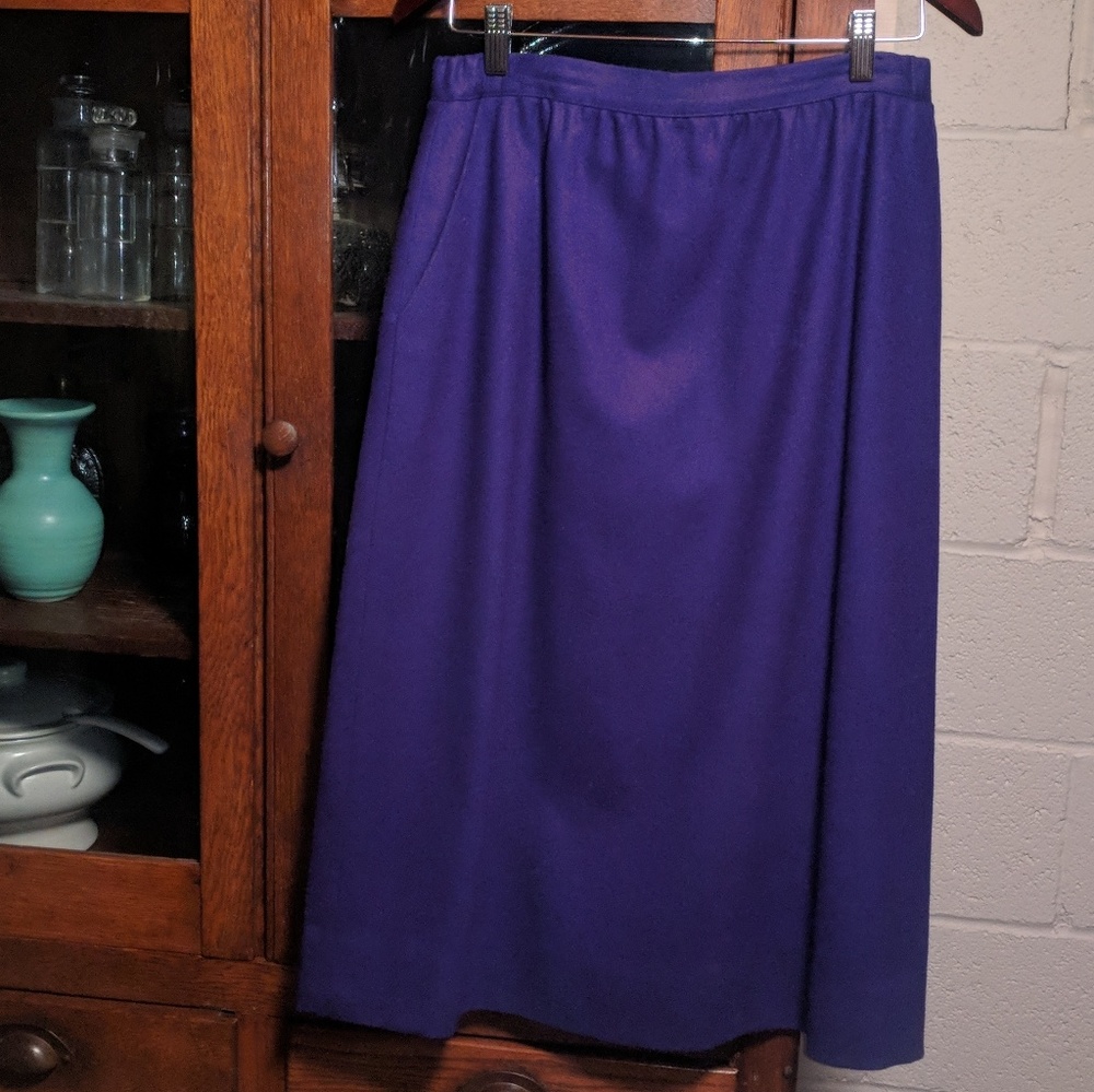 💯% wool vintage purple suit - Picture 3 of 8